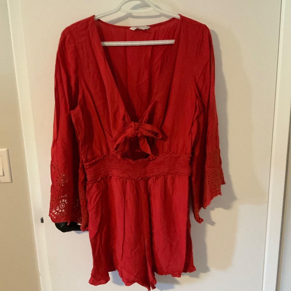 American Eagle Red/Orange Romper with bell sleeves and tie front Size LG